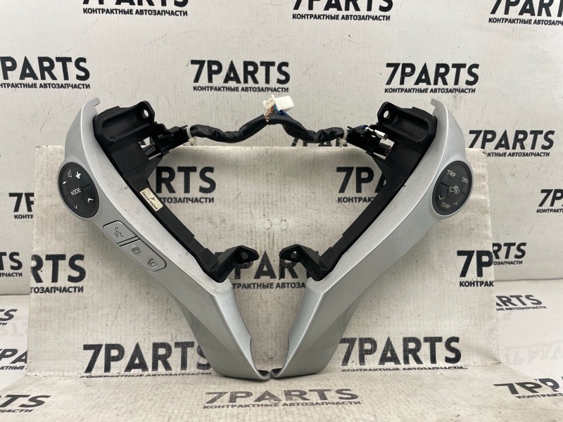 Кнопки на руль TOYOTA PRIUS ZVW30 2ZRFXE 2009 (б/у)