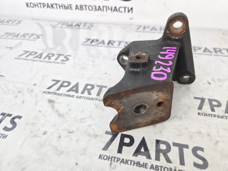 Кронштейн опоры двигателя TOYOTA TOWN ACE NOAH CR40 3CTE 2001 левый (б/у)