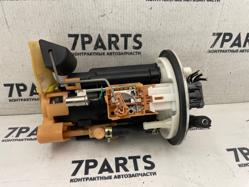 Бензонасос MITSUBISHI CHARIOT GRANDIS N84W 4G64 2002 (б/у)