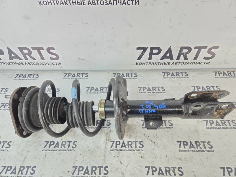 Стойка TOYOTA ISIS ZNM10 1ZZFE 2005 передняя правая (б/у)