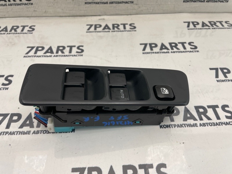 Блок упр. стеклоподьемниками SUBARU FORESTER SF5 EJ201DWXVE 2000 передний правый (б/у)