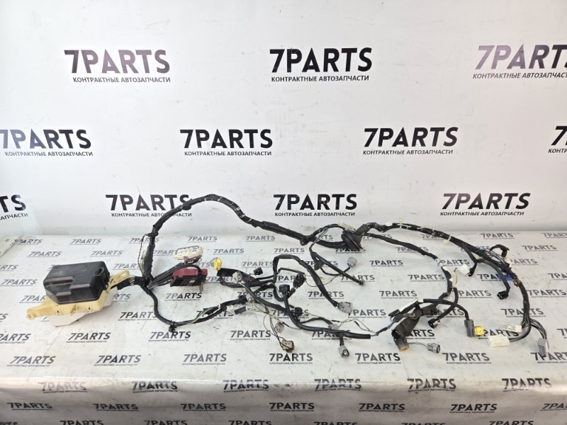 Коса под капот TOYOTA VITZ SCP10 1SZFE 2000 (б/у)