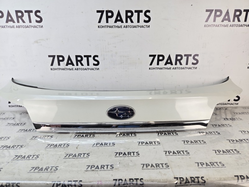 Накладка 5-й двери SUBARU LEGACY BR9 EJ253JUAFE 2009 (б/у)