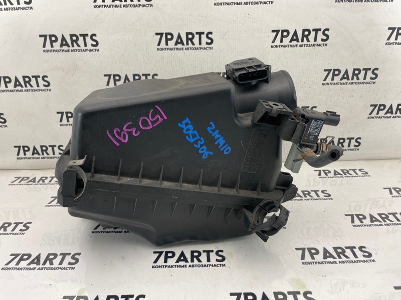 Корпус воздушного фильтра TOYOTA ISIS ZNM10 1ZZFE 2006 (б/у)