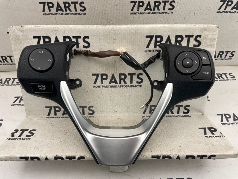 Кнопки на руль TOYOTA COROLLA AXIO NKE165 (б/у)