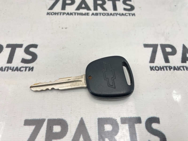 Ключ зажигания SUZUKI (б/у) Ключ зажигания SUZUKI (б/у)