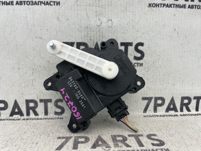 Сервопривод заслонок печки TOYOTA AVENSIS AZT251 2AZFSE 2005 (б/у)