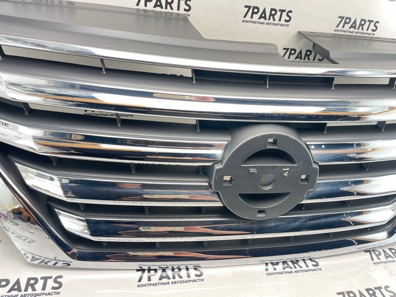 Решетка радиатора NISSAN SERENA C26 (б/у) Решетка радиатора NISSAN SERENA C26 (б/у)