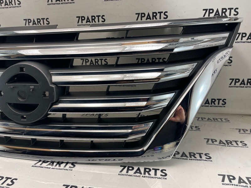 Решетка радиатора NISSAN SERENA C26 (б/у) Решетка радиатора NISSAN SERENA C26 (б/у)