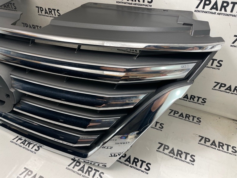 Решетка радиатора NISSAN SERENA C26 (б/у) Решетка радиатора NISSAN SERENA C26 (б/у)
