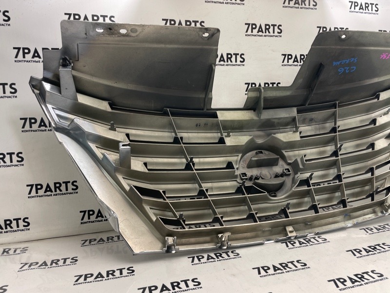 Решетка радиатора NISSAN SERENA C26 (б/у) Решетка радиатора NISSAN SERENA C26 (б/у)