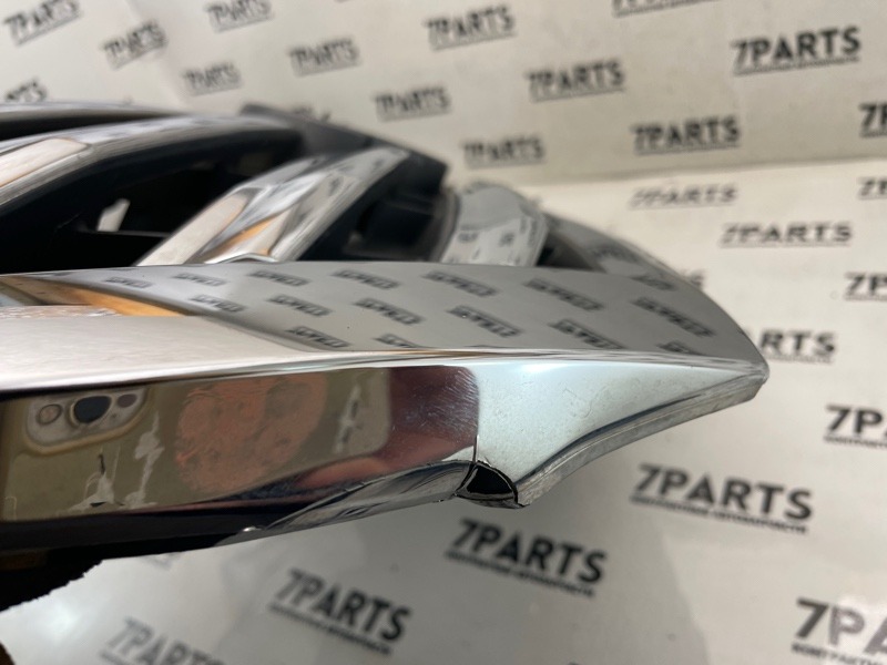 Решетка радиатора NISSAN SERENA C26 (б/у) Решетка радиатора NISSAN SERENA C26 (б/у)