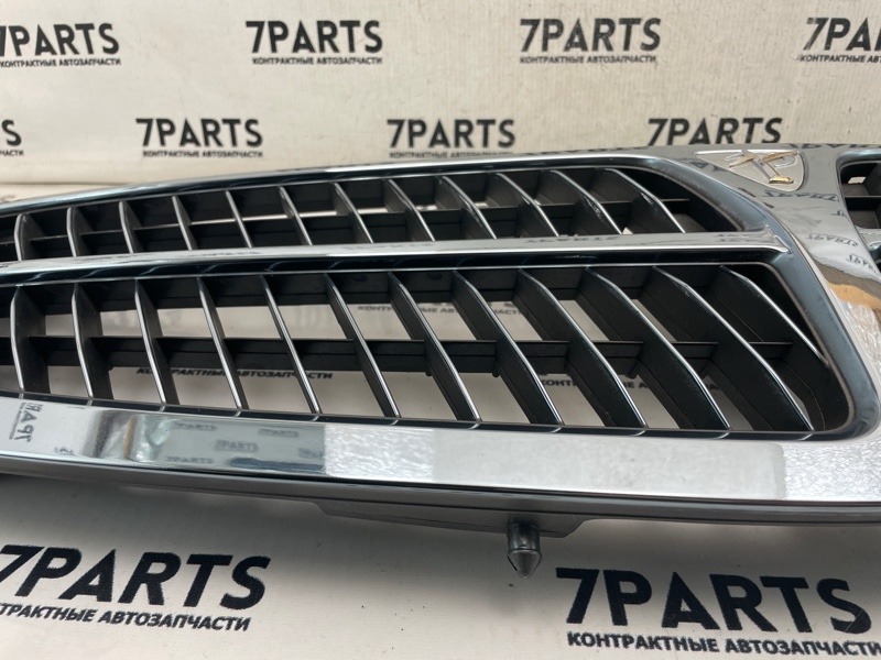 Решетка радиатора NISSAN PRESAGE U30 KA24DE 1998 (б/у) Решетка радиатора NISSAN PRESAGE U30 KA24DE 1998 (б/у)