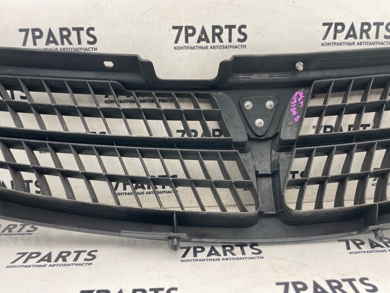 Решетка радиатора NISSAN PRESAGE U30 KA24DE 1998 (б/у) Решетка радиатора NISSAN PRESAGE U30 KA24DE 1998 (б/у)