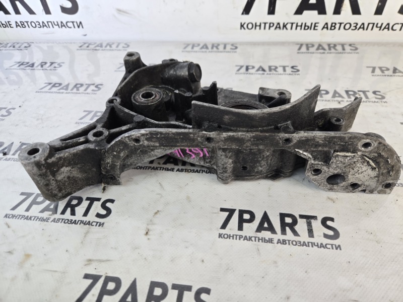 Масляный насос MITSUBISHI DELICA P25W 4D56 1993 (б/у) Масляный насос MITSUBISHI DELICA P25W 4D56 1993 (б/у)