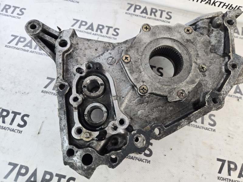 Масляный насос MITSUBISHI DELICA P25W 4D56 1993 (б/у) Масляный насос MITSUBISHI DELICA P25W 4D56 1993 (б/у)