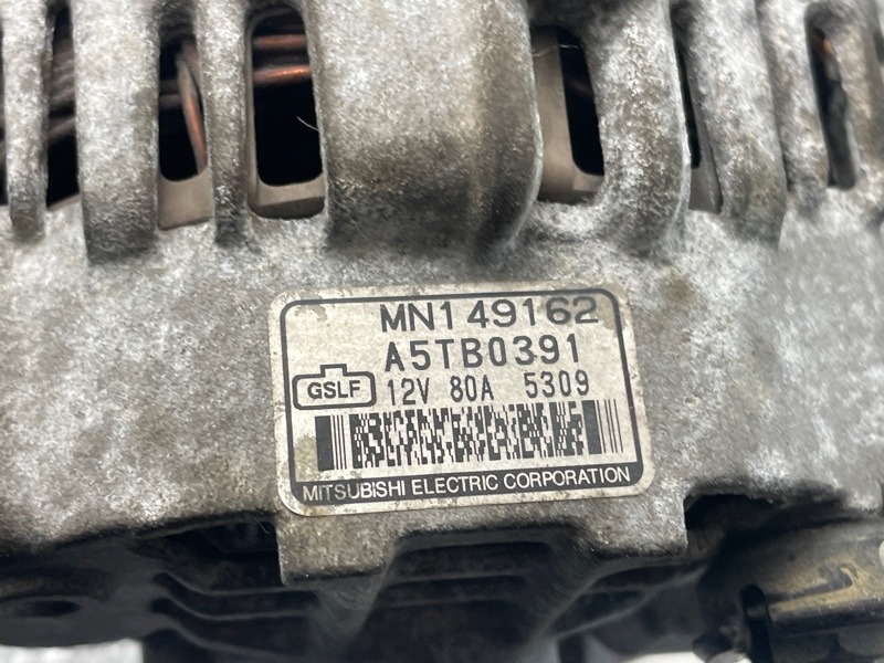 Генератор MITSUBISHI COLT Z27A 4G15T 2005 (б/у) Генератор MITSUBISHI COLT Z27A 4G15T 2005 (б/у)