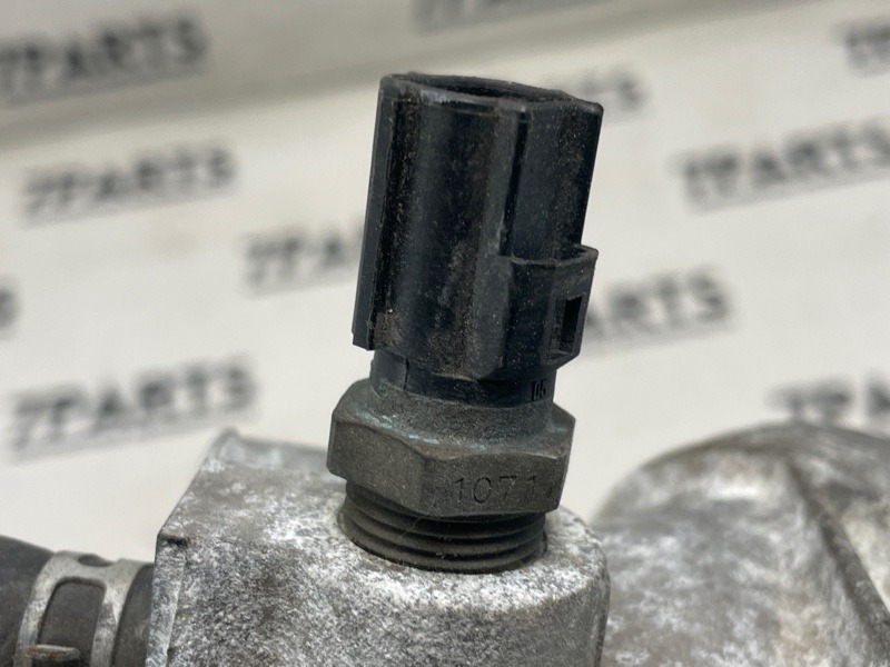 Корпус термостата MITSUBISHI COLT Z27A 4G15T 2005 (б/у) Корпус термостата MITSUBISHI COLT Z27A 4G15T 2005 (б/у)