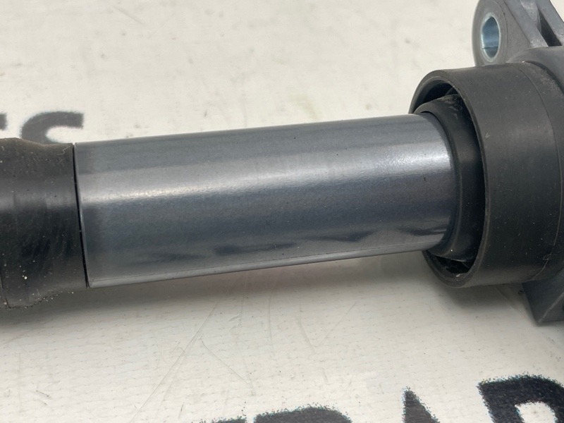 Катушка зажигания MITSUBISHI COLT Z27A 4G15T 2005 (б/у) Катушка зажигания MITSUBISHI COLT Z27A 4G15T 2005 (б/у)