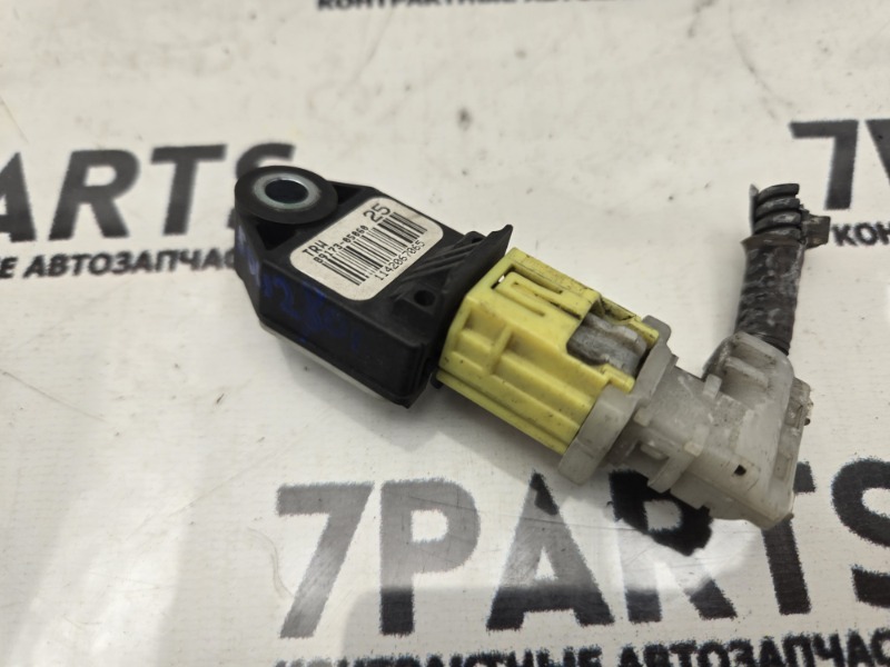 Датчик TOYOTA AVENSIS ZRT272 3ZRFAE 2012 передний правый (б/у) Датчик TOYOTA AVENSIS ZRT272 3ZRFAE 2012 передний правый (б/у)