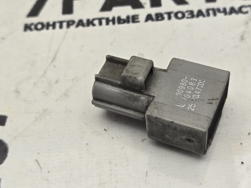 Реле TOYOTA (б/у) Реле TOYOTA (б/у)
