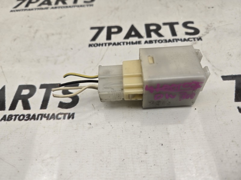 Реле поворота MAZDA DEMIO DW3W B3ME 1999 (б/у)