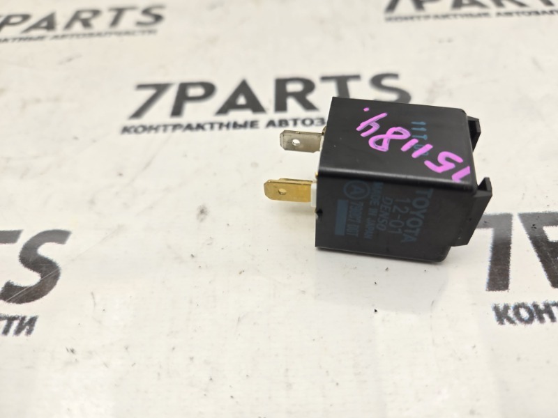 Реле поворота TOYOTA (б/у) Реле поворота TOYOTA (б/у)