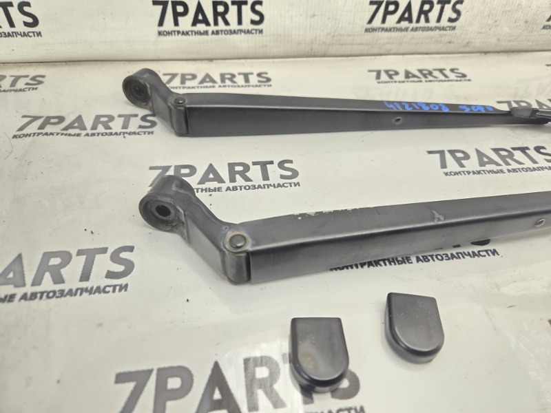 Держатель дворника TOYOTA PLATZ SCP11 1SZFE 1999 (б/у) Держатель дворника TOYOTA PLATZ SCP11 1SZFE 1999 (б/у)