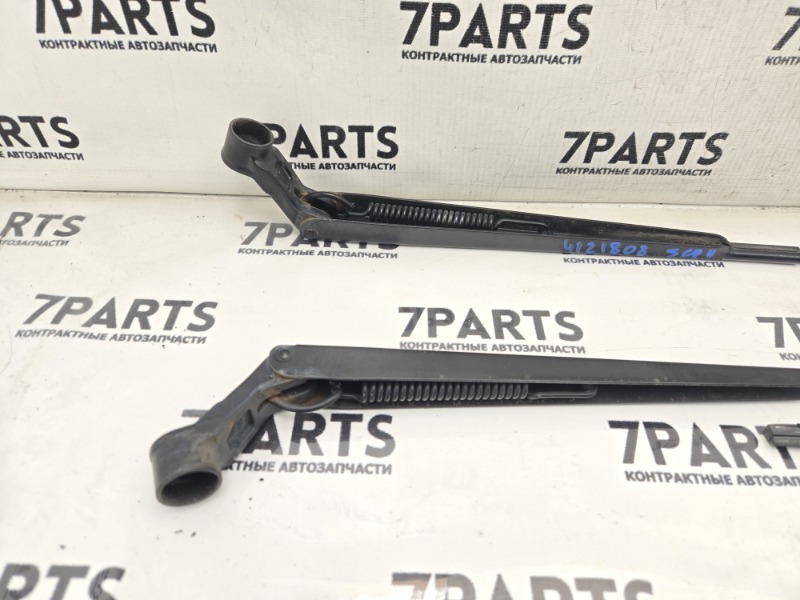 Держатель дворника TOYOTA PLATZ SCP11 1SZFE 1999 (б/у) Держатель дворника TOYOTA PLATZ SCP11 1SZFE 1999 (б/у)