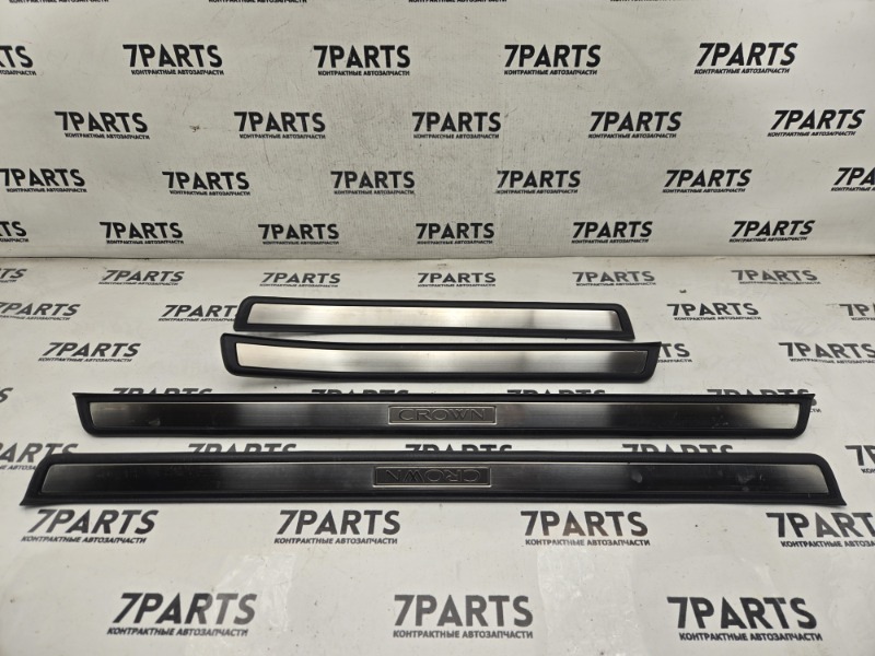 Порожек пластиковый TOYOTA CROWN JZS171 1JZFSE 2002 (б/у) Порожек пластиковый TOYOTA CROWN JZS171 1JZFSE 2002 (б/у)