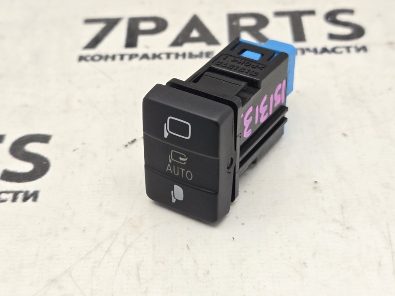 Кнопка TOYOTA SAI AZK10 2AZFXE 2013 (б/у)