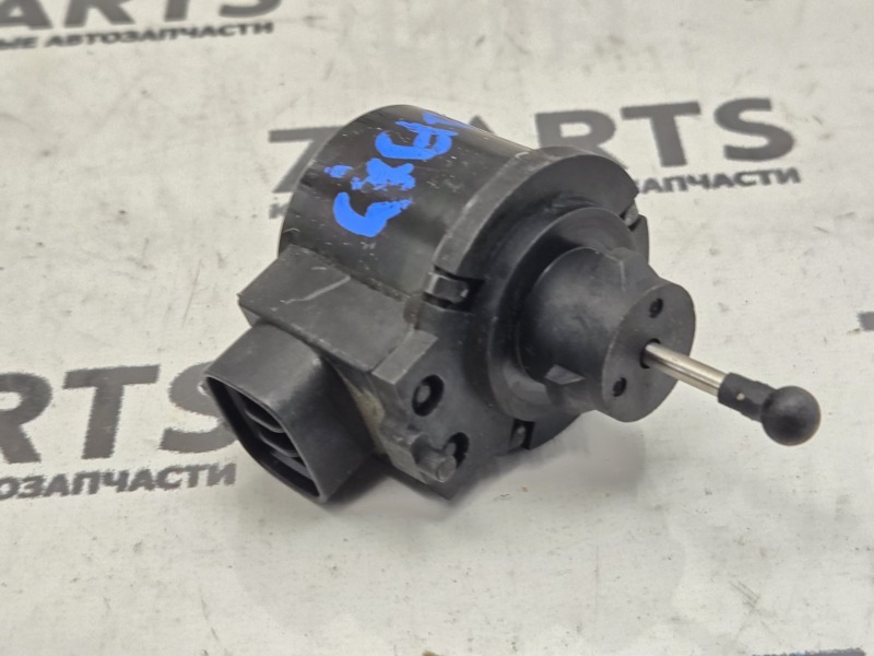 Корректор фары TOYOTA ALTEZZA SXE10 3SGE 2005 (б/у)