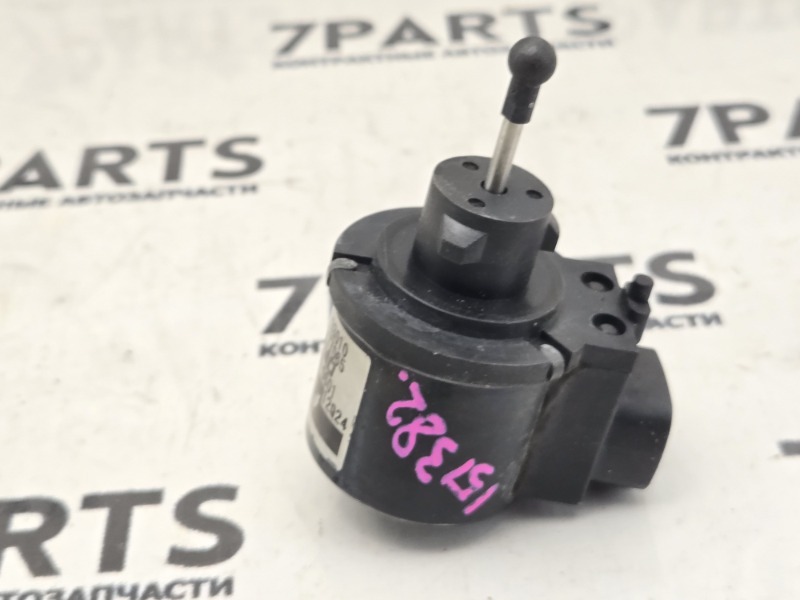 Корректор фары TOYOTA ALTEZZA SXE10 3SGE 2005 (б/у)