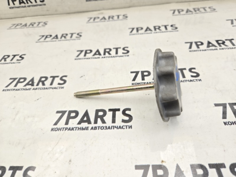 Крепление запасного колеса TOYOTA MARK II GX110 1GFE 2003 (б/у)