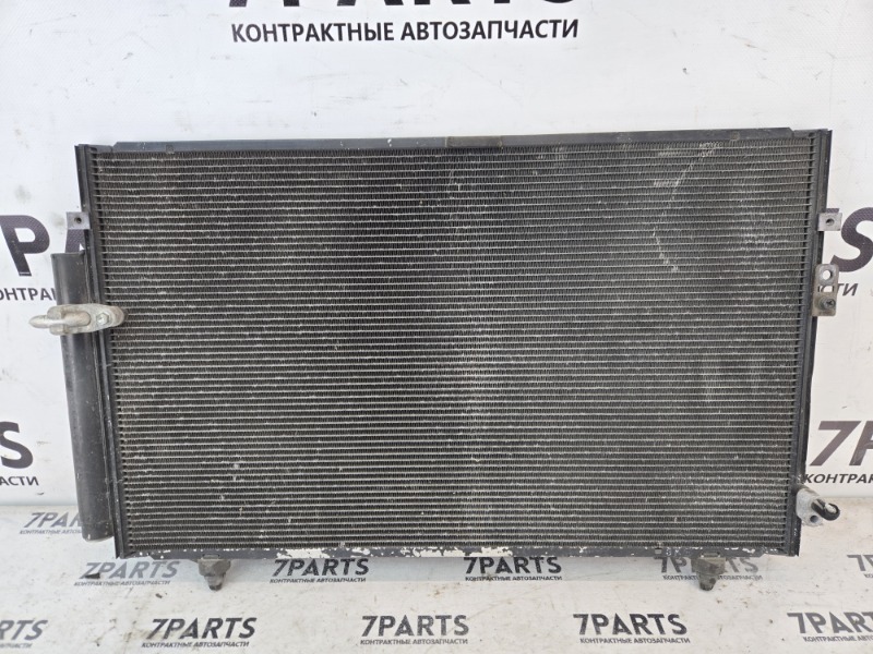 Радиатор кондиционера TOYOTA ISIS ZNM10 (б/у)