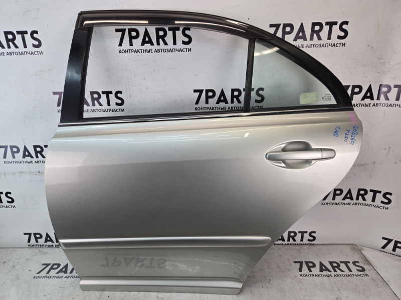 Дверь TOYOTA AVENSIS AZT250 1AZFSE 2003 задняя левая (б/у)