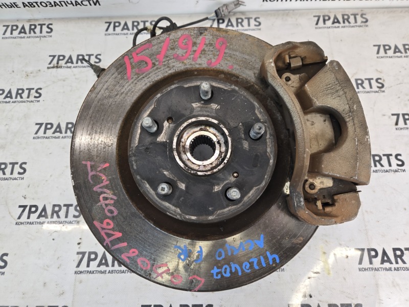 Ступица TOYOTA CAMRY ACV40 передняя правая (б/у)