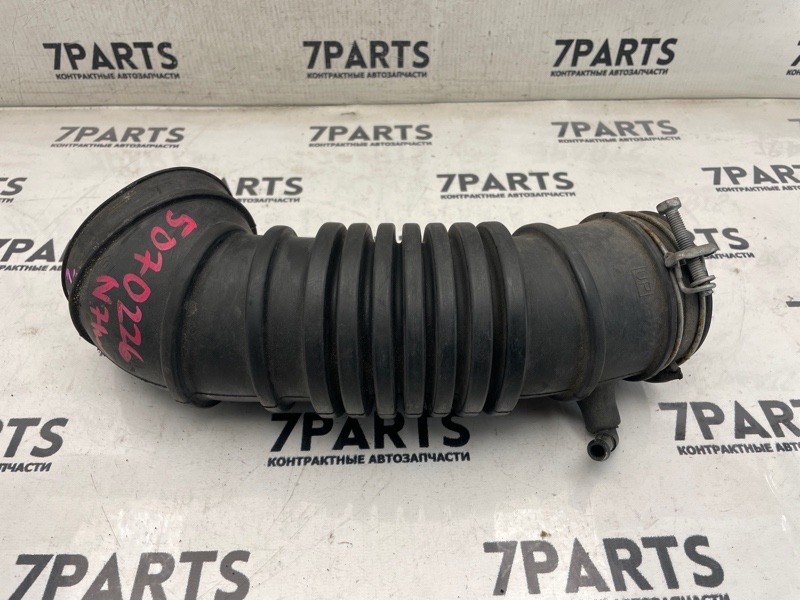 Патрубок воздушн.фильтра MITSUBISHI RVR N71W 4G93 2000 (б/у)