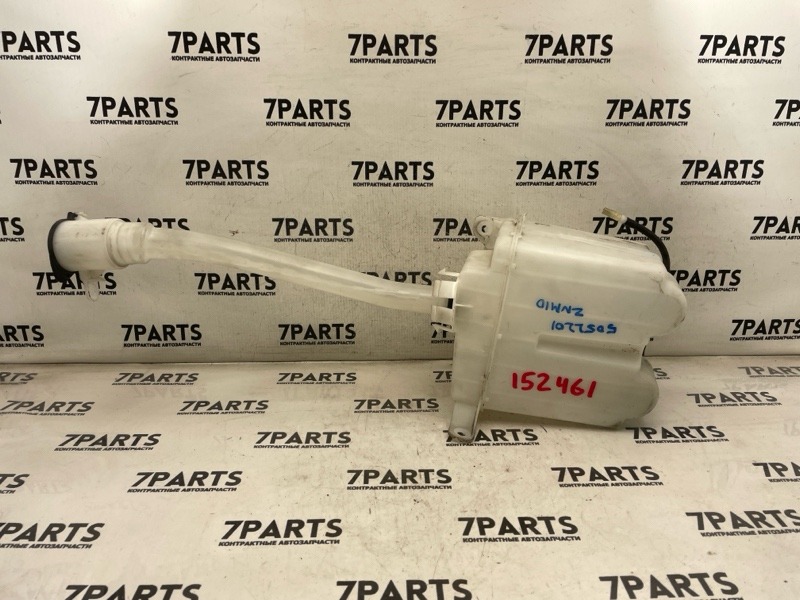 Бачок стеклоомывателя TOYOTA ISIS ZNM10 1ZZFE 2005 (б/у)