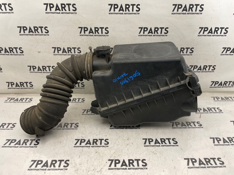 Корпус воздушного фильтра TOYOTA ISIS ZNM10 1ZZFE 2008 (б/у)