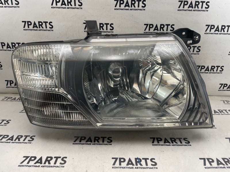 Фара MITSUBISHI PAJERO V65W 6G74 2003 передняя правая (б/у)