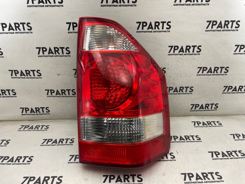 Стоп MITSUBISHI PAJERO V65W 6G74 2003 задний правый (б/у)