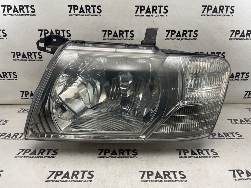 Фара MITSUBISHI PAJERO V65W 6G74 2003 передняя левая (б/у)