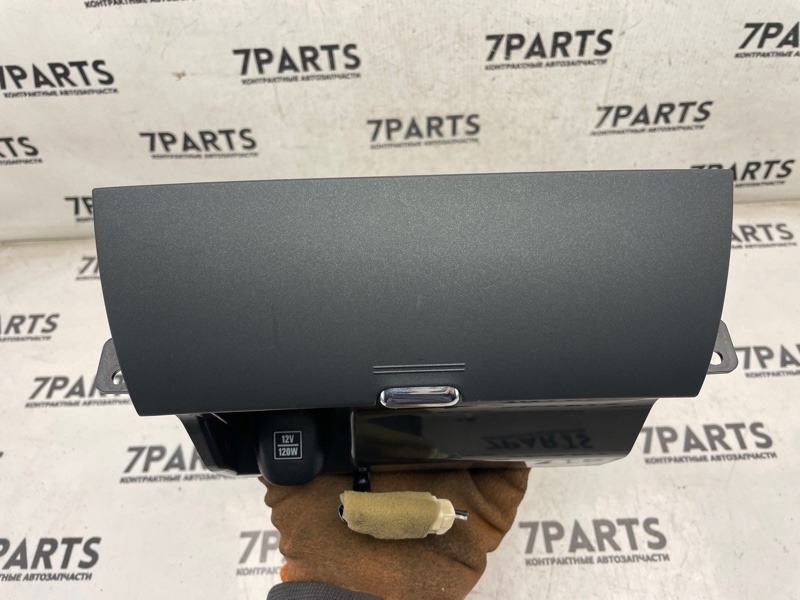 Бардачок SUZUKI AERIO RD51S M18A 2005 (б/у)