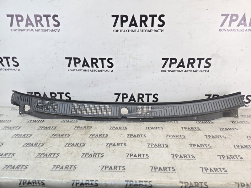 Решетка под лобовое стекло MITSUBISHI PAJERO V65W 6G74 2003 (б/у)