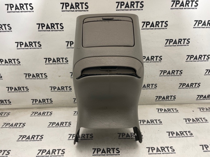 Подстаканник MITSUBISHI RVR N71W 4G93 2000 (б/у)