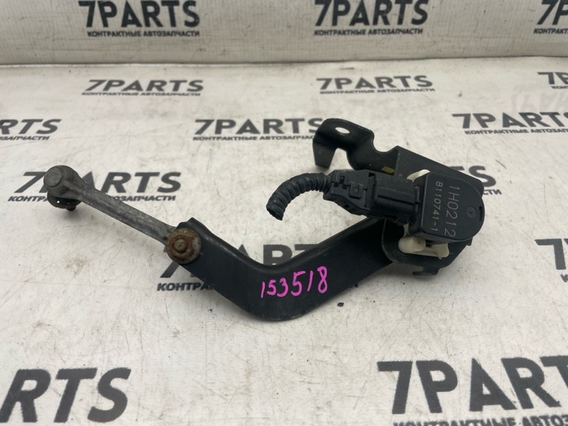 Датчик контроля высоты TOYOTA PREMIO ZRT260 2ZRFAE 2011 задний (б/у)