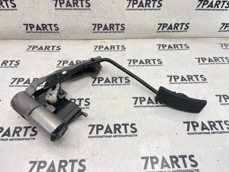 Педаль подачи топлива MITSUBISHI PAJERO V65W 6G74 2003 (б/у)