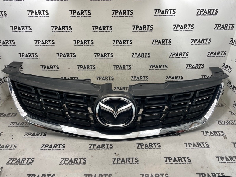 Решетка радиатора MAZDA MPV LY3P L3VE 2006 (б/у)
