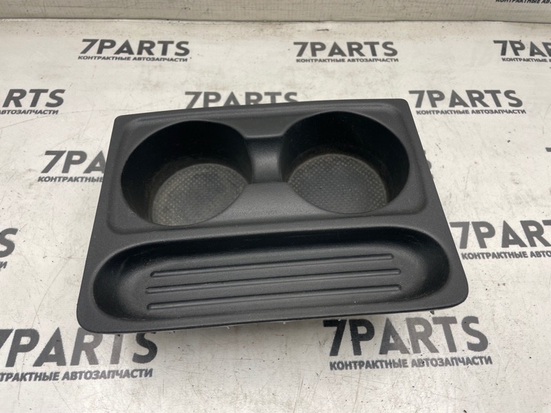 Подстаканник MITSUBISHI PAJERO V65W 6G74 2003 (б/у)